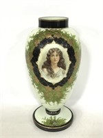 Vintage custard glass portrait vase