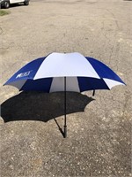 Blue and white umbrella idex