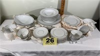 Haviland Versailles 8+ piece China Set