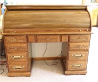 Riverside Furn Oak Keyhole Roll Top Desk