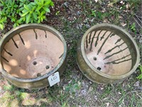 2 Decorative planter pots