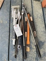 Grilling & Pruning Tools