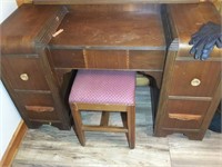 Dressing Vanity with Stool  (46 x 17 x 62 Tall)