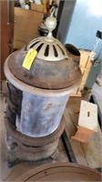 Round Oak wood Stove with top