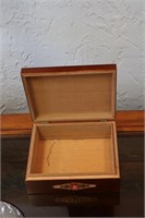 Jose Marti Wood Cigar Box