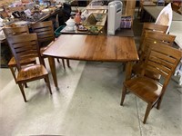 Hickory Table w/2 Leaves & 6 Chairs