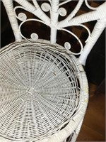 HEART SHAPED BACK WICKER CHAIR, 17" SEAT ROUND 34"