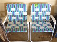 2 Folding lawn chairs