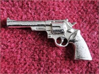 SMITH & WESSON PISTOL LAPEL PIN