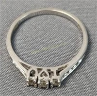 10k White Gold Diamond Ring 1.0 Dwt Stamped M.