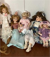 D2)  Dolls: Heritage Mint, Geppeddo, Rapunzel,