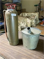 Pump Sprayer with Oil Pan
