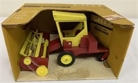 1968 Ertl Sperry Rand New Holland Windrower