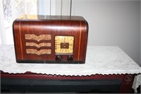 Radio ancien antique tubes, De marque Detrola de