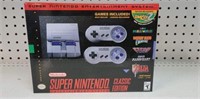Super Nintendo Classic  , avec 20 jeux inclus ,