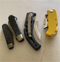 4 pocket  knives