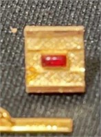 Gold Dante Tie Tac