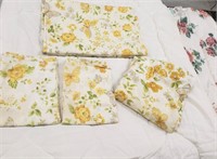 Twin size reversible bedspread & Monticello...
