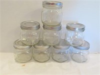 Ball pint (500 ml) jars w/ lids - 8 items