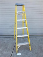 Werner 6' Fiberglass Step Ladder (No Ship)