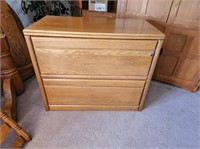 Wood file cabinet w/2 drawers