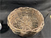 Grapevine Weaved Basket 11.5" Diameter Good Shape