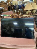 Samsung 48" TV Flat Screen W/ Remote Small