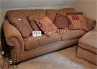 Couch w/queen size sofa & throw pillows