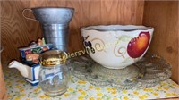 Egg plate, pottery bowl and others
