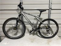 GT Avalanche 3.0 bicycle