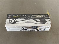 Discovery 5300 Metal Detector, NIB