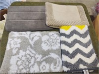 modern gray bathroom rugs