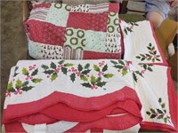 king chritmas spreads/quilts one with shams