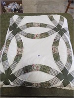 king quilt/spread great condition