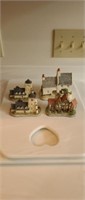 4 David Winter house figurines, handmade and