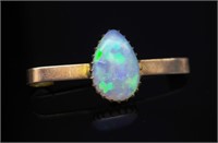 Antique opal and 9ct rose gold brooch