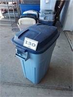 Rubber 30 Gallon trash can