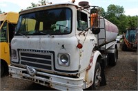 1977 International Cargostar 1950B Tanker Truck