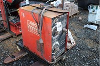 Airco DIP-PAC 200 Welder