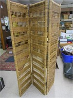 Wicker Room Divider Panel Needs To Be Attacthed