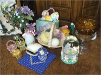 EASTER FIGURINES & DECORATIONS