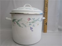 Vintage Enamel Soup Pot