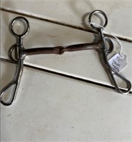 Shank snaffle 5 1/2” mouth piece