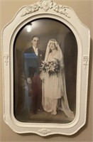 Antique picture frame with photo.