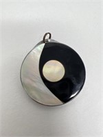 1.5" Mother of Pearl / Black Pendant