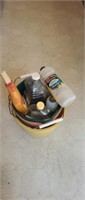 3 assorted cleaning buckets with ammonia, Simple