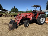 MASSEY FERGUSON 471 WITH FRONT LOADER