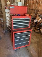 CRAFTSMAN ROLL AROUND TOOL BOX WITH TOOLS