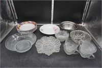 Various Bowls & Set of 4 Cups