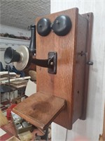 C 1910 Cracraft Leich oak wall crank telephone